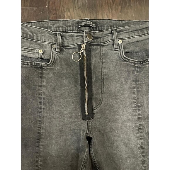 Zara Black Jeans Exposed Zip Patch Work Size USA 4, EUR 36,  MEX 26 - Picture 5 of 8